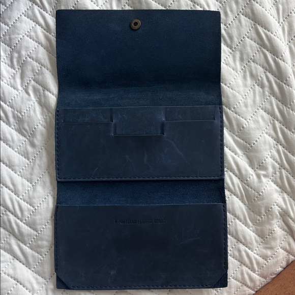 Portland Leather Navy Wallet - Picture 2 of 3